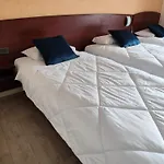 Ξενοδοχείο Saint Jacques 3*