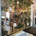 Ξενοδοχείο Saint Jacques 3*