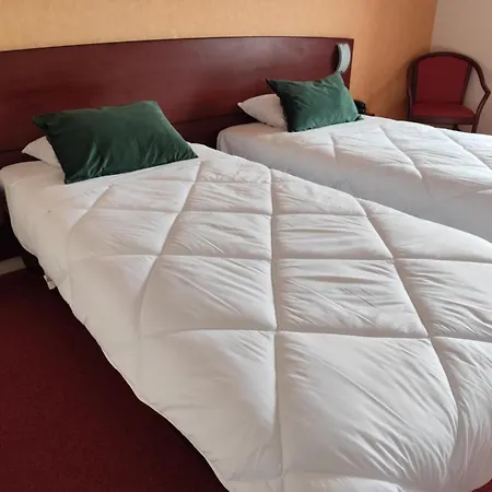 Hotel Saint Jacques Parthenay