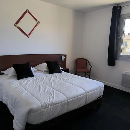 Saint Jacques 3*