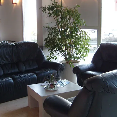 Saint Jacques Hotel 3*