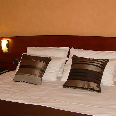 Saint Jacques 3*