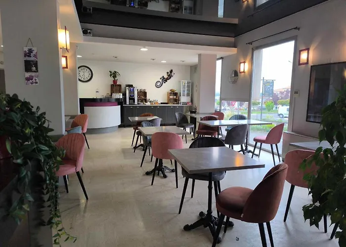 Cit'hotel Saint Jacques 3*