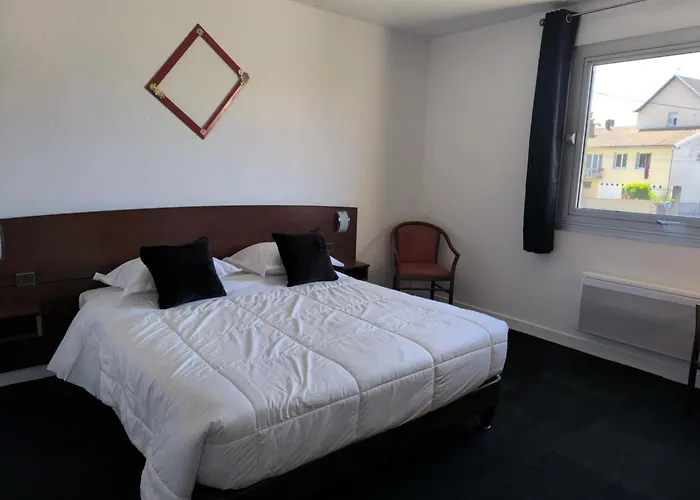 Saint Jacques 3*