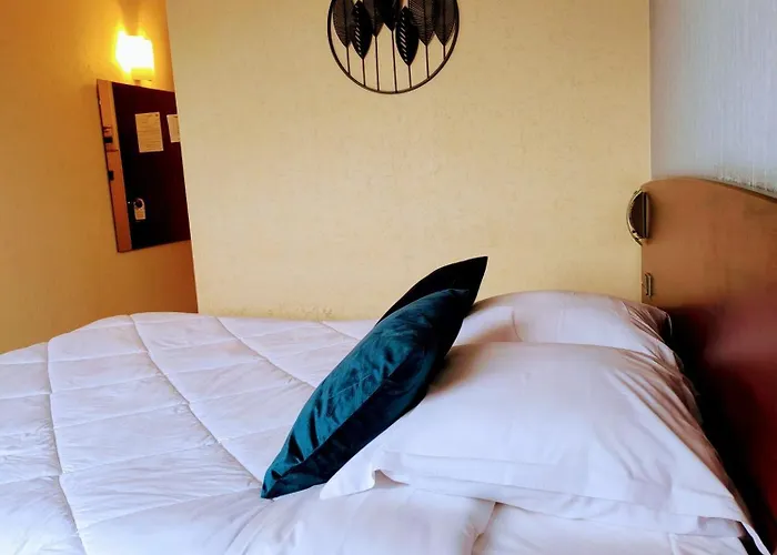 Cit'hotel Saint Jacques 3*